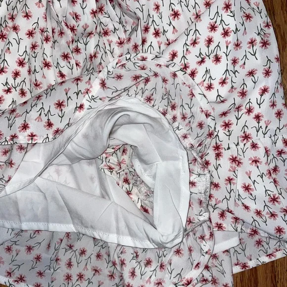 Pink flower romper - Picture 3 of 3